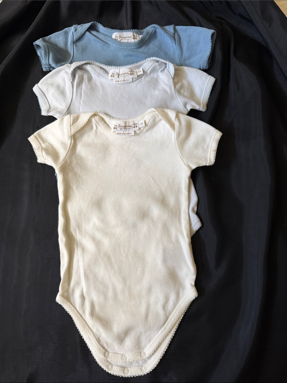 BONPOINT Unisex Onesies Set of 3 Size 6 Months